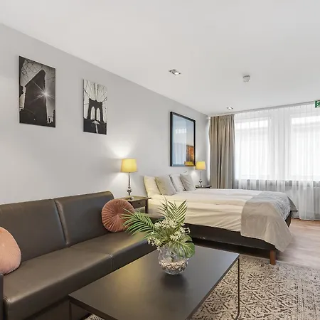Midtown Hotel 3*